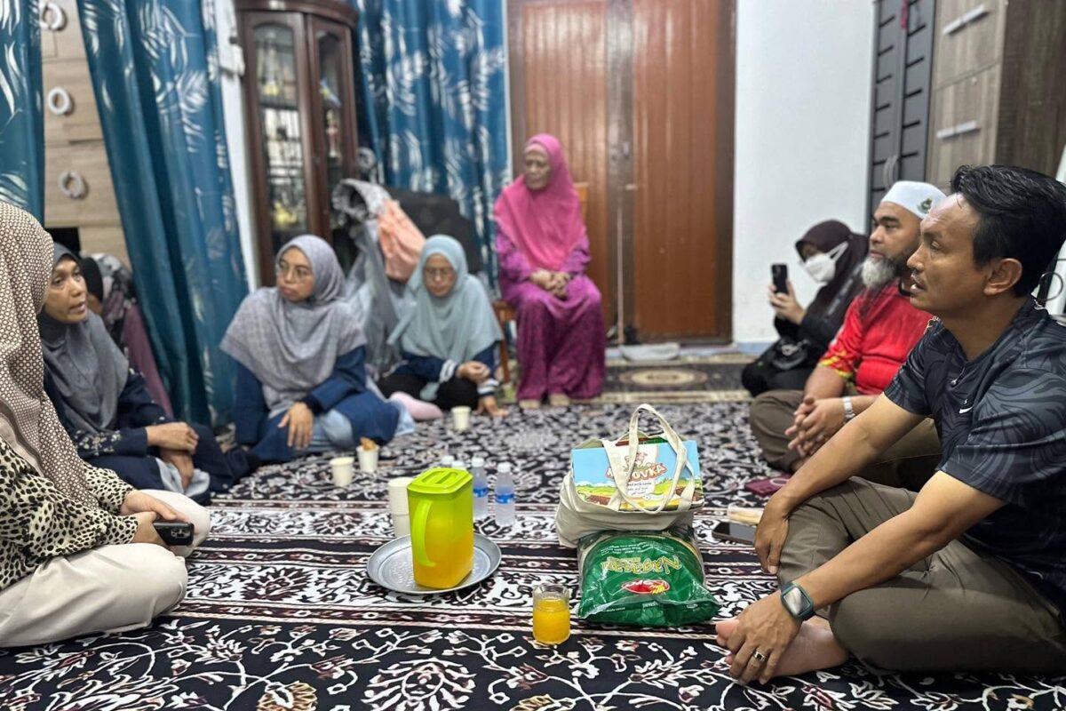 Ziarah Kasih Lajnah Kebajikan PAS Selayang Santuni Keluarga Allahyarham Kamal