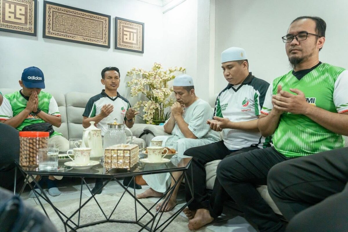 ZIARAH KASIH PAS SELAYANG SANTUNI BEKAS IMAM MASJID NURUL YAQIN